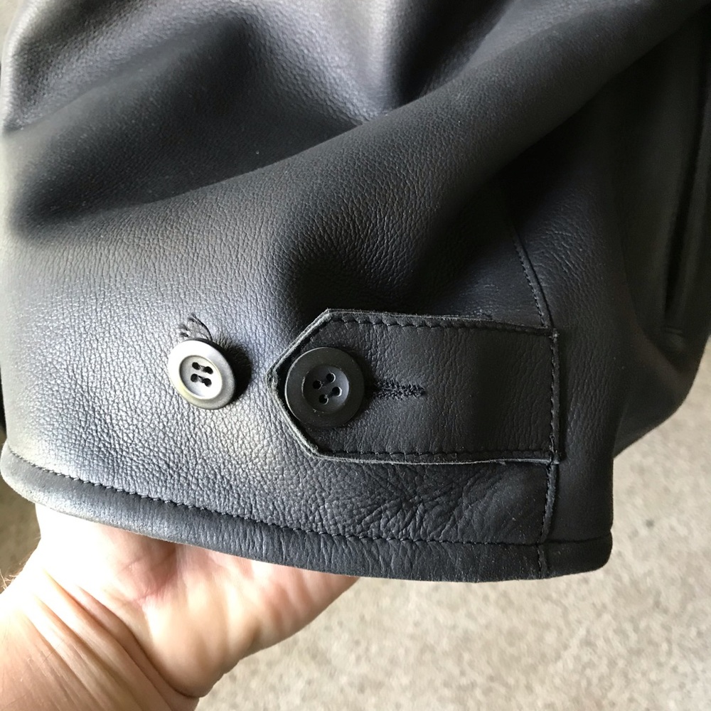 Shearling coat - Picture 7 of 8